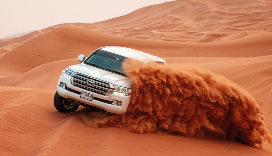 How Much Does a Desert Safari Cost in Dubai? A Complete Guide for 2025