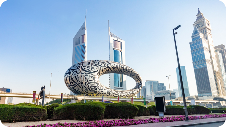Dive into the Dubai Mall Aquarium Experience